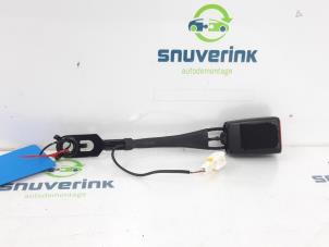 Usagé Insertion ceinture de sécurité avant droite Peugeot 3008 I (0U/HU) 1.6 VTI 16V Prix sur demande proposé par Snuverink Autodemontage