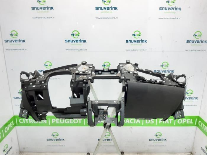 Usados Pieza de salpicadero Mini Mini (R56) 1.6 16V One Precio € 95,62 Norma de margen ofrecido por Snuverink Autodemontage