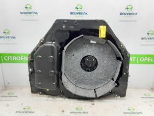 Used Spare wheel holder Renault Megane IV Estate (RFBK) 1.2 Energy TCE 100 Price on request offered by Snuverink Autodemontage