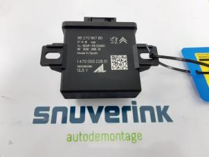 Used Computer lighting module Peugeot 5008 II (M4/MC/MJ/MR) 1.2 12V e-THP PureTech 130 Price € 75,00 Margin scheme offered by Snuverink Autodemontage
