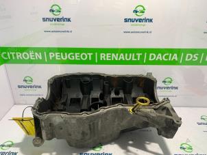 Usados Bandeja de cárter Renault Scénic I (JA) 1.6 16V Precio € 40,00 Norma de margen ofrecido por Snuverink Autodemontage