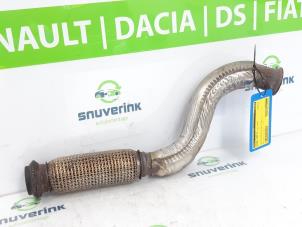 Used Exhaust front section Peugeot 5008 II (M4/MC/MJ/MR) 1.2 12V e-THP PureTech 130 Price € 50,00 Margin scheme offered by Snuverink Autodemontage