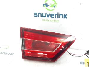 Used Taillight, left Renault Clio IV (5R) 1.5 Energy dCi 90 FAP Price € 20,00 Margin scheme offered by Snuverink Autodemontage