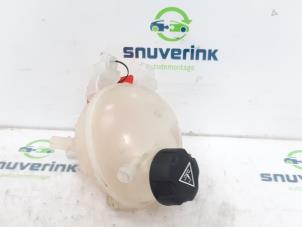 Used Expansion vessel Citroen C3 Picasso (SH) 1.2 12V PureTech 110 Price € 25,00 Margin scheme offered by Snuverink Autodemontage
