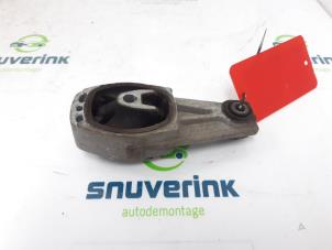 Used Gearbox mount Citroen C3 Picasso (SH) 1.2 12V PureTech 110 Price € 30,00 Margin scheme offered by Snuverink Autodemontage