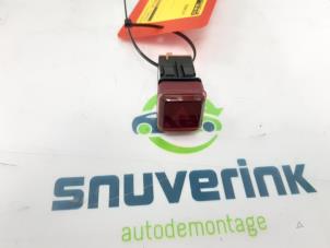 Usados Interruptor de luz de pánico Citroen C3 Picasso (SH) 1.2 12V PureTech 110 Precio de solicitud ofrecido por Snuverink Autodemontage