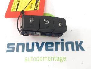 Używane Przelacznik czujników parkowania Citroen C3 Picasso (SH) 1.2 12V PureTech 110 Cena na żądanie oferowane przez Snuverink Autodemontage