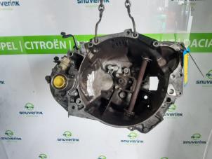 Usagé Boîte de vitesse Peugeot Partner 1.8 D Prix € 200,00 Règlement à la marge proposé par Snuverink Autodemontage