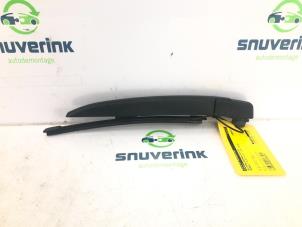 Used Rear wiper arm Renault Clio IV (5R) 1.5 Energy dCi 90 FAP Price € 15,00 Margin scheme offered by Snuverink Autodemontage