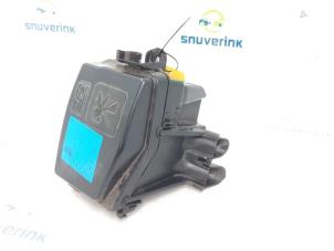 Used Fuse box Renault Clio IV (5R) 1.5 Energy dCi 90 FAP Price € 25,00 Margin scheme offered by Snuverink Autodemontage