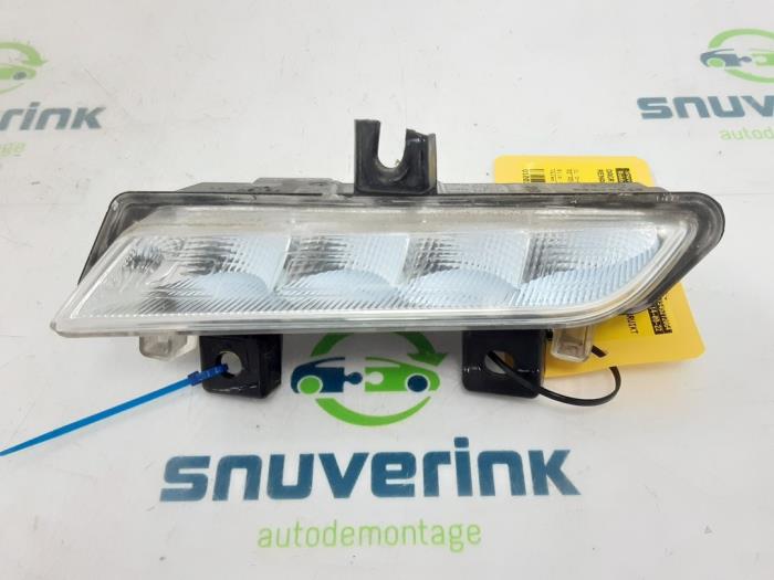 Daytime running light, left from a Renault Clio IV (5R) 1.5 Energy dCi 90 FAP 2014