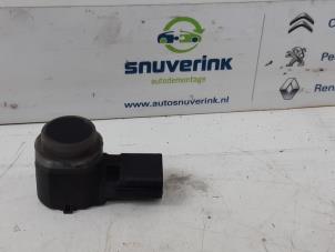 Used PDC Sensor Renault Clio IV (5R) 1.5 Energy dCi 90 FAP Price € 25,00 Margin scheme offered by Snuverink Autodemontage