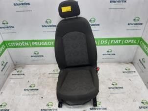 Gebrauchte Sitz rechts Opel Corsa E 1.4 16V Preis auf Anfrage angeboten von Snuverink Autodemontage
