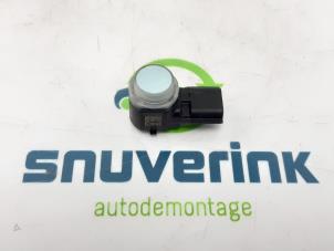 Usagé Capteur aide au stationnement Renault Twingo III (AH) ZE R80 Prix € 25,00 Règlement à la marge proposé par Snuverink Autodemontage