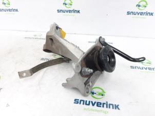 Used Engine mount Renault Twingo III (AH) ZE R80 Price on request offered by Snuverink Autodemontage