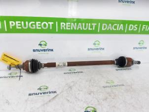 Używane Os napedowa prawy tyl Renault Twingo III (AH) ZE R80 Cena € 105,00 Procedura marży oferowane przez Snuverink Autodemontage