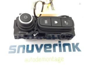 Used Radio control panel Renault Twingo III (AH) ZE R80 Price € 50,00 Margin scheme offered by Snuverink Autodemontage