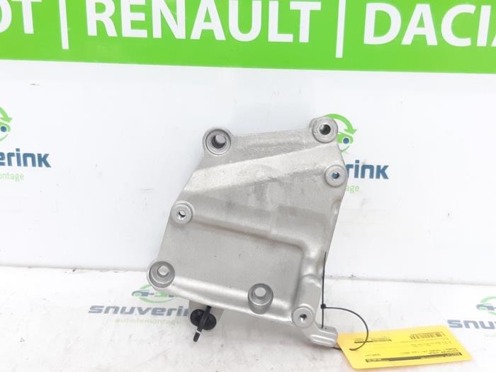 Usagé Support dynamo haut Renault Twingo III (AH) ZE R80 Prix € 25,00 Règlement à la marge proposé par Snuverink Autodemontage