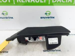 Używane Zaczep holowniczy przedni Renault Twingo III (AH) ZE R80 Cena € 25,00 Procedura marży oferowane przez Snuverink Autodemontage