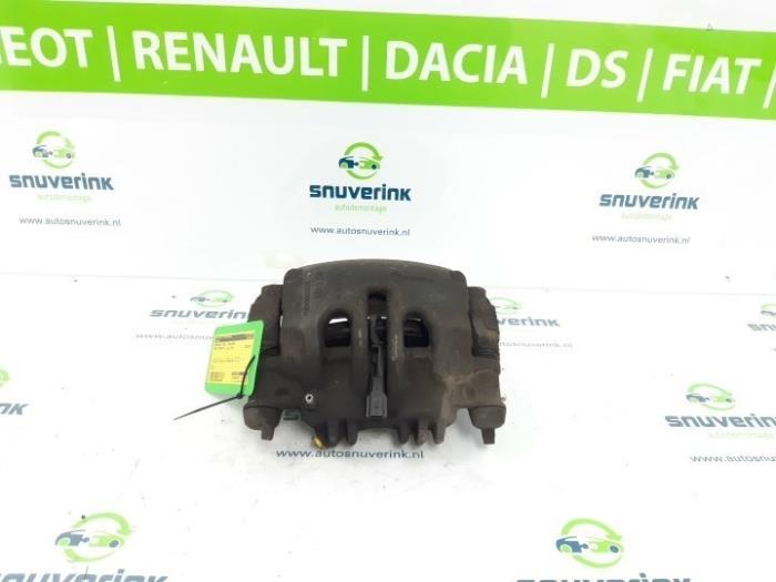 Gebrauchte Bremszange links vorne Renault Master III (MA/MB/MC/MD/MH/MF/MG/MH) 2.3 dCi 135 16V FWD Preis € 72,58 Mit Mehrwertsteuer angeboten von Snuverink Autodemontage