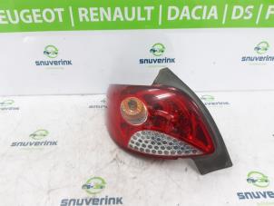 Used Taillight, left Peugeot 206+ (2L/M) 1.4 XS Price € 35,00 Margin scheme offered by Snuverink Autodemontage