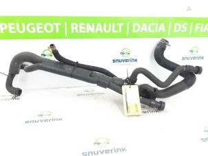 Used Radiator hose Renault Master IV (MA/MB/MC/MD/MH/MF/MG/MH) 2.3 dCi 135 16V FWD Price € 169,40 Inclusive VAT offered by Snuverink Autodemontage