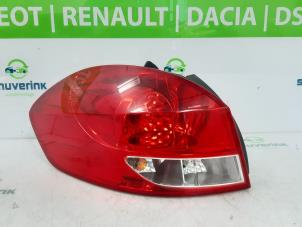 Used Taillight, left Renault Clio III Estate/Grandtour (KR) 1.5 dCi FAP Price € 55,00 Margin scheme offered by Snuverink Autodemontage