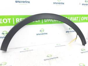Used Flared wheel arch Renault Captur (2R) 0.9 Energy TCE 12V Price € 40,00 Margin scheme offered by Snuverink Autodemontage