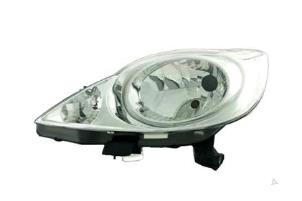 New Headlight, left Peugeot 107 Price € 187,55 Inclusive VAT offered by Snuverink Autodemontage
