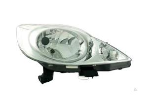 New Headlight, right Peugeot 107 Price € 108,80 Inclusive VAT offered by Snuverink Autodemontage