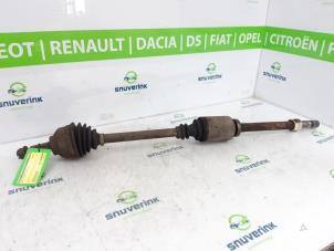 Used Front drive shaft, right Opel Vivaro 1.9 DTI 16V Price on request offered by Snuverink Autodemontage