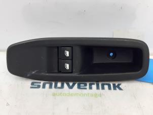 Used Multi-functional window switch Peugeot 208 I (CA/CC/CK/CL) 1.0 Vti 12V PureTech Price € 30,00 Margin scheme offered by Snuverink Autodemontage