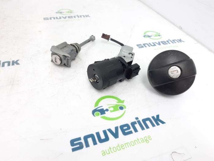 Set of locks Peugeot 208 I 1.0 Vti 12V PureTech 1608682880 HUF