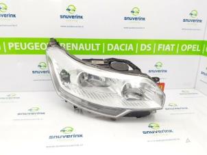 Used Headlight, right Citroen C5 III Berline (RD) 2.0 HDiF 16V Price € 140,00 Margin scheme offered by Snuverink Autodemontage