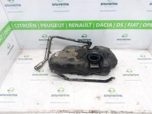 Usagé Réservoir de carburant Ford Fiesta 6 (JA8) 1.5 TDCi Prix € 72,24 Règlement à la marge proposé par Snuverink Autodemontage