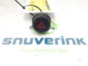 Used Panic lighting switch Nissan NV 200 (M20M) 1.5 dCi 86 Price € 30,25 Inclusive VAT offered by Snuverink Autodemontage