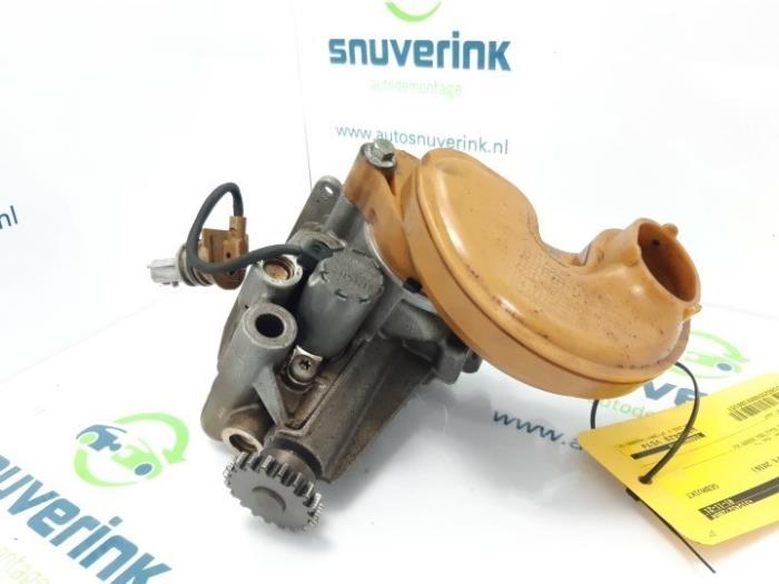 Gebrauchte Ölpumpe Renault Captur I (2R) 1.2 TCE 16V EDC Preis € 54,00 Margenregelung angeboten von Snuverink Autodemontage