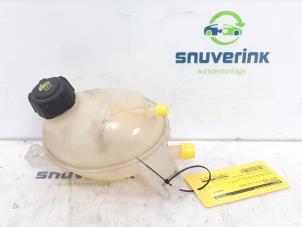 Used Expansion vessel Dacia Logan MCV III/Sandero Wagon (SD07) 0.9 TCe 90 12V Price € 36,30 Inclusive VAT offered by Snuverink Autodemontage