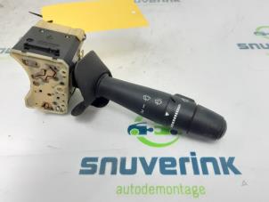 Usados Interruptor de limpiaparabrisas Renault Megane (EA) 1.6 16V Sport Precio € 30,00 Norma de margen ofrecido por Snuverink Autodemontage