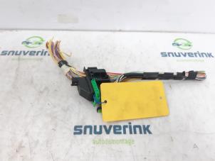 Used Plug Renault Scénic II (JM) 1.6 16V Price € 100,00 Margin scheme offered by Snuverink Autodemontage