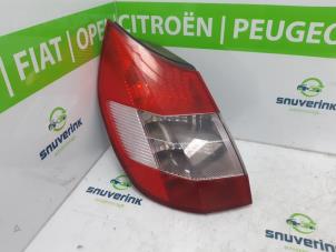 Gebrauchte Rücklicht links Renault Scénic II (JM) 1.6 16V Preis € 25,00 Margenregelung angeboten von Snuverink Autodemontage
