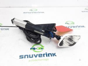 Used Headlight washer Citroen C4 Berline (NC) 1.6 16V GT THP Price € 50,00 Margin scheme offered by Snuverink Autodemontage