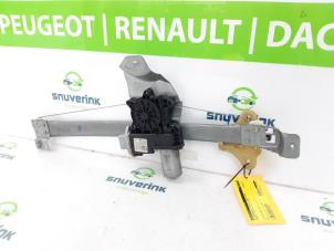 Used Window mechanism 4-door, front left Renault Zoé (AG) 65kW Price € 108,90 Inclusive VAT offered by Snuverink Autodemontage