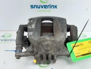 Used Front brake calliper, left Opel Vivaro 1.6 CDTi BiTurbo 145 Price on request offered by Snuverink Autodemontage