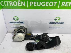 Revisado Cinturón de seguridad derecha delante Peugeot 5008 I (0A/0E) 1.6 VTI 16V Precio € 163,35 IVA incluido ofrecido por Snuverink Autodemontage