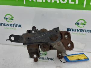 Używane Wspornik silnika Peugeot 107 1.0 12V Cena € 24,99 Procedura marży oferowane przez Snuverink Autodemontage