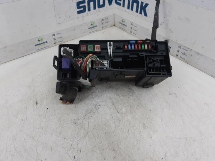 Fuse box Peugeot 107 1.0 12V 6545H0 PSA