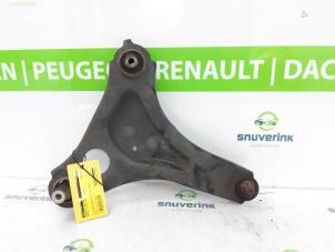 Usagé Bras de suspension avant gauche Renault Twingo III (AH) 1.0 SCe 70 12V Prix € 50,00 Règlement à la marge proposé par Snuverink Autodemontage