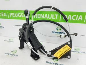 Used Automatic gear selector Renault Twingo III (AH) ZE R80 Price € 95,00 Margin scheme offered by Snuverink Autodemontage