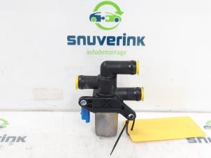 Used Electric heater valve Renault Twingo III (AH) ZE R80 Price € 45,00 Margin scheme offered by Snuverink Autodemontage